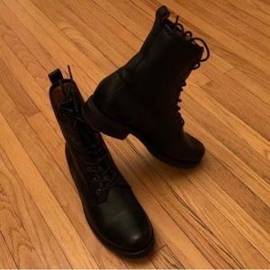 NWOT Frye Veronica Combat Boots 8.5